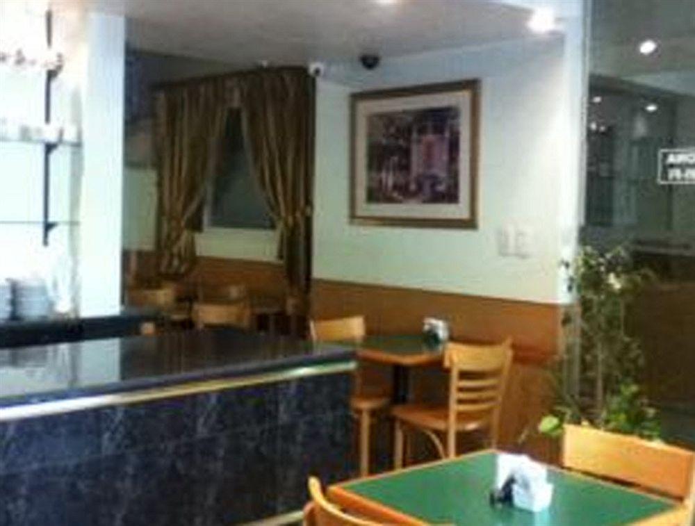 Aldeano 2 Hotel Buenos Aires